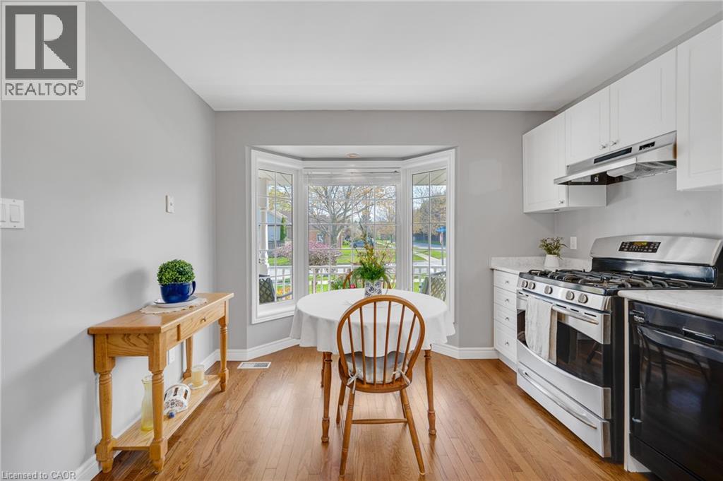 34 MARGARET Avenue, Grimsby, Ontario, L3M5L4 — Photo 9
