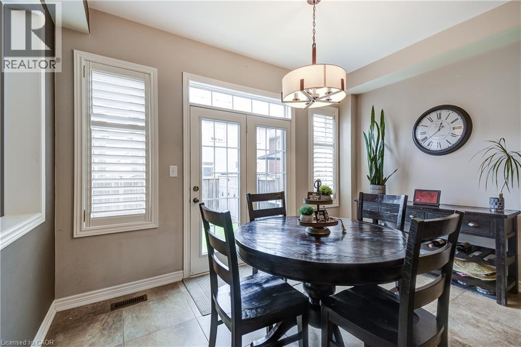 23 MCKNIGHT Avenue, Waterdown, Ontario, L8B0R5 — Photo 8