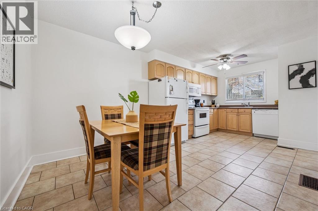 385 PIONEER Drive Unit# 5, Kitchener, Ontario, N2P1L8 — Photo 11