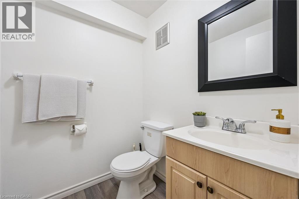 385 PIONEER Drive Unit# 5, Kitchener, Ontario, N2P1L8 — Photo 23
