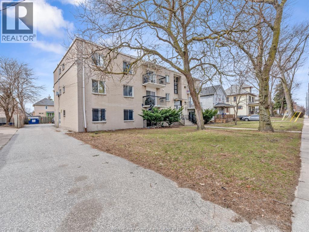 531 MILL STREET, Windsor, Ontario, N9C2R7 — Photo 4
