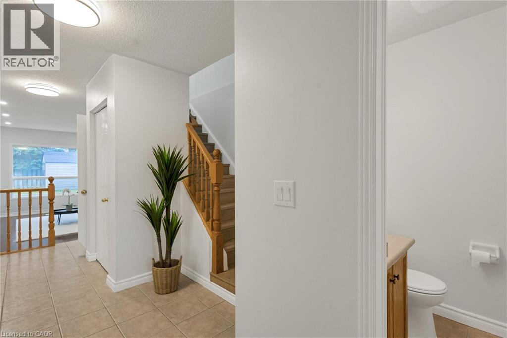 366 HAVENDALE Crescent, Waterloo, Ontario, N2T2T4 — Photo 4