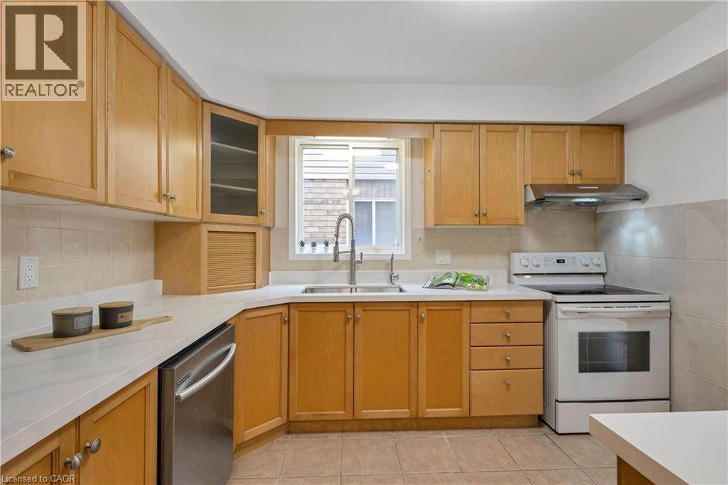 366 HAVENDALE Crescent, Waterloo, Ontario, N2T2T4 — Photo 6