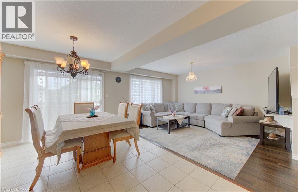 430 AVENS Street, Waterloo, Ontario, N2V0B5 — Photo 4