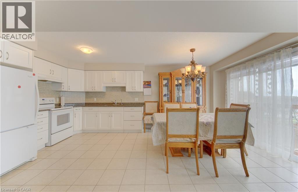 430 AVENS Street, Waterloo, Ontario, N2V0B5 — Photo 8