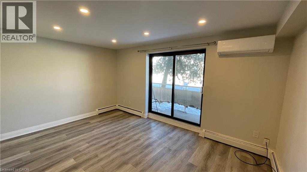 700 LAWRENCE Road Unit# 103, Hamilton, Ontario, L8K1Z5 — Photo 5