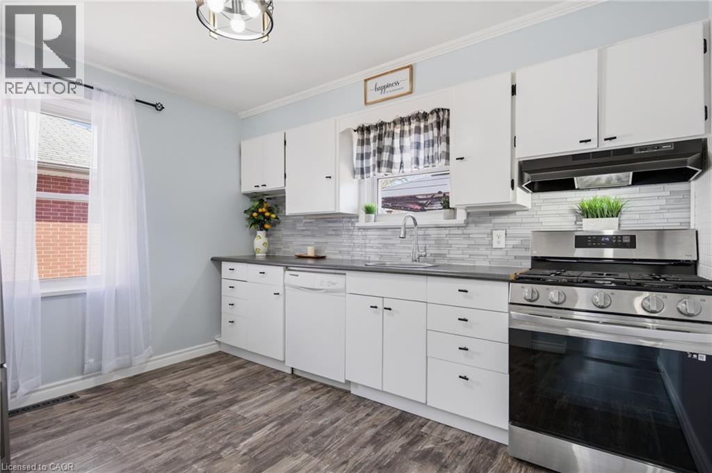 123 FIFTH Avenue, Kitchener, Ontario, N2C1P5 — Photo 10