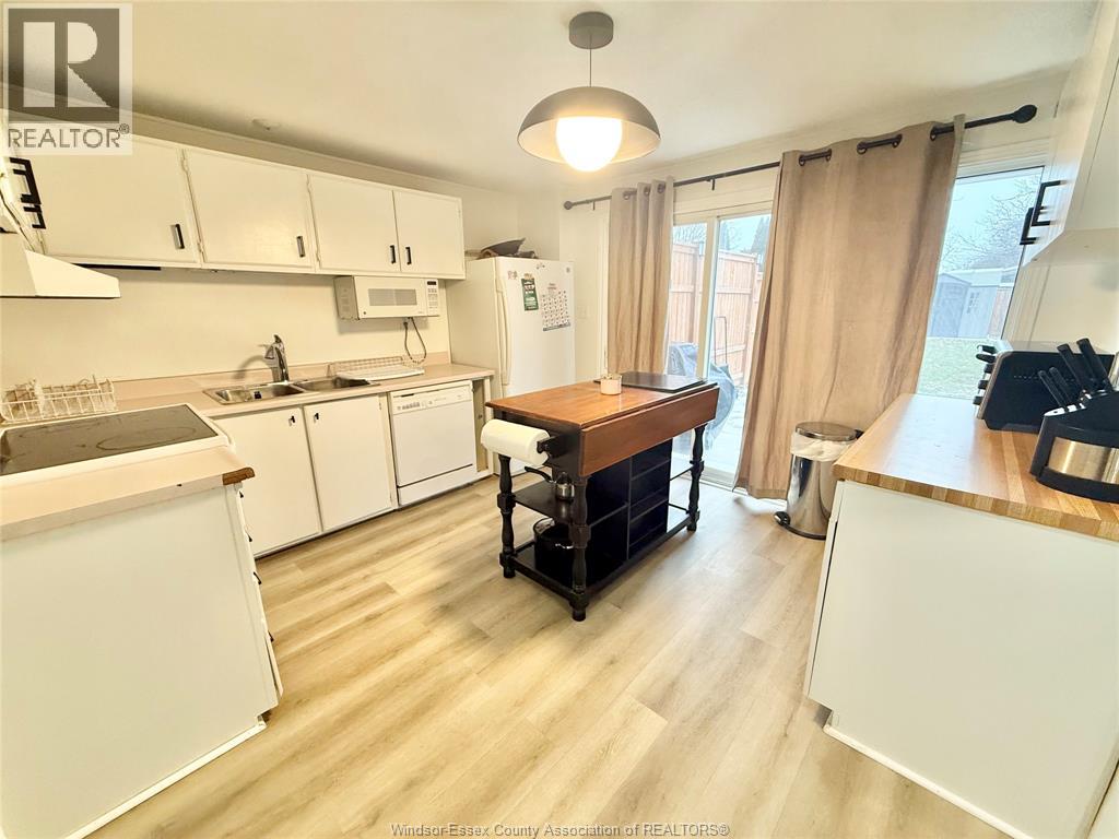 10664 ATWATER CRESCENT Unit# MAIN, Windsor, Ontario, N8N2T1 — Photo 9
