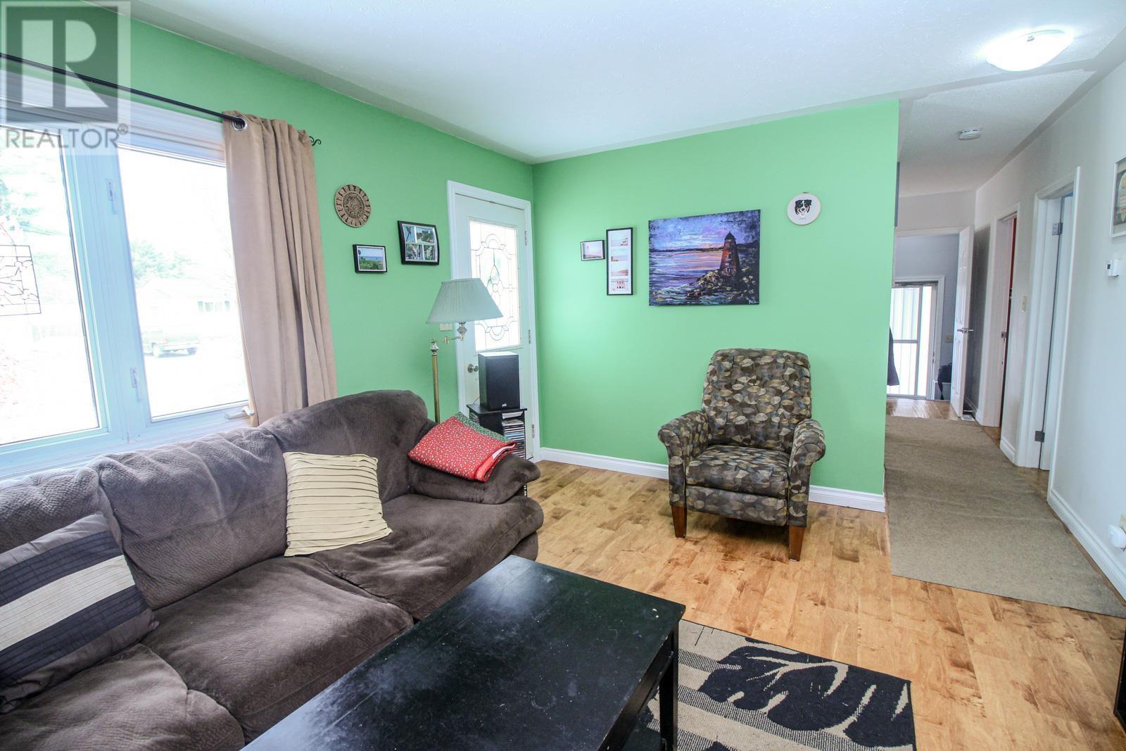 39 Lawson AVE, Sault Ste. Marie, Ontario, P6B4E8 — Photo 8