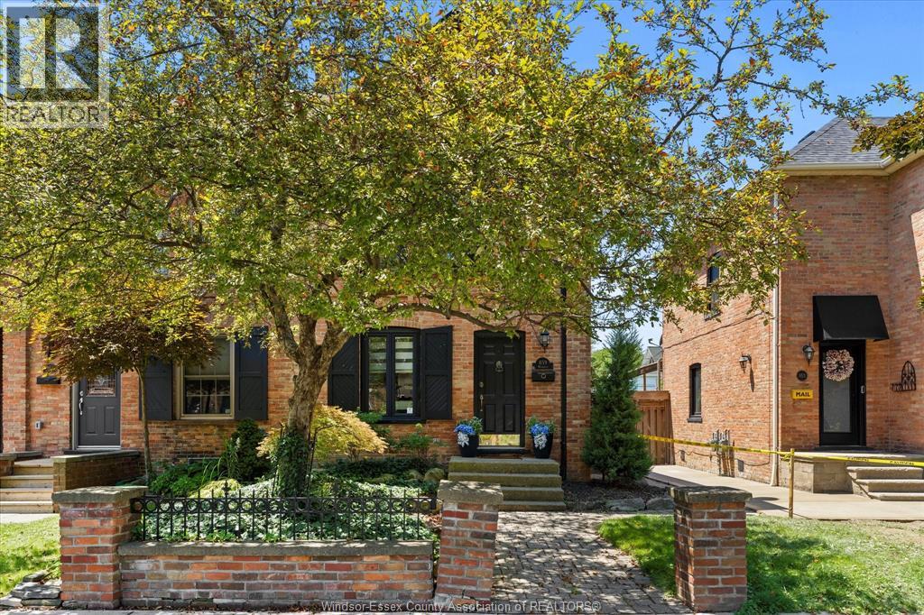 859 MONMOUTH, Windsor, Ontario, N8Y3L5 — Photo 2