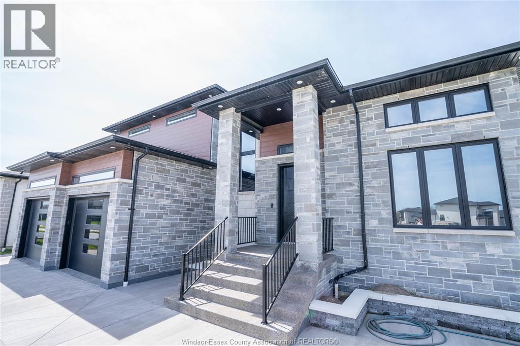 9 CYPRESS POINTE, Leamington, Ontario, N8H0C7 — Photo 2