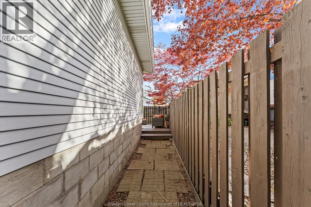 12638 St. Thomas STREET, Tecumseh, Ontario, N8N1J1 — Photo 34