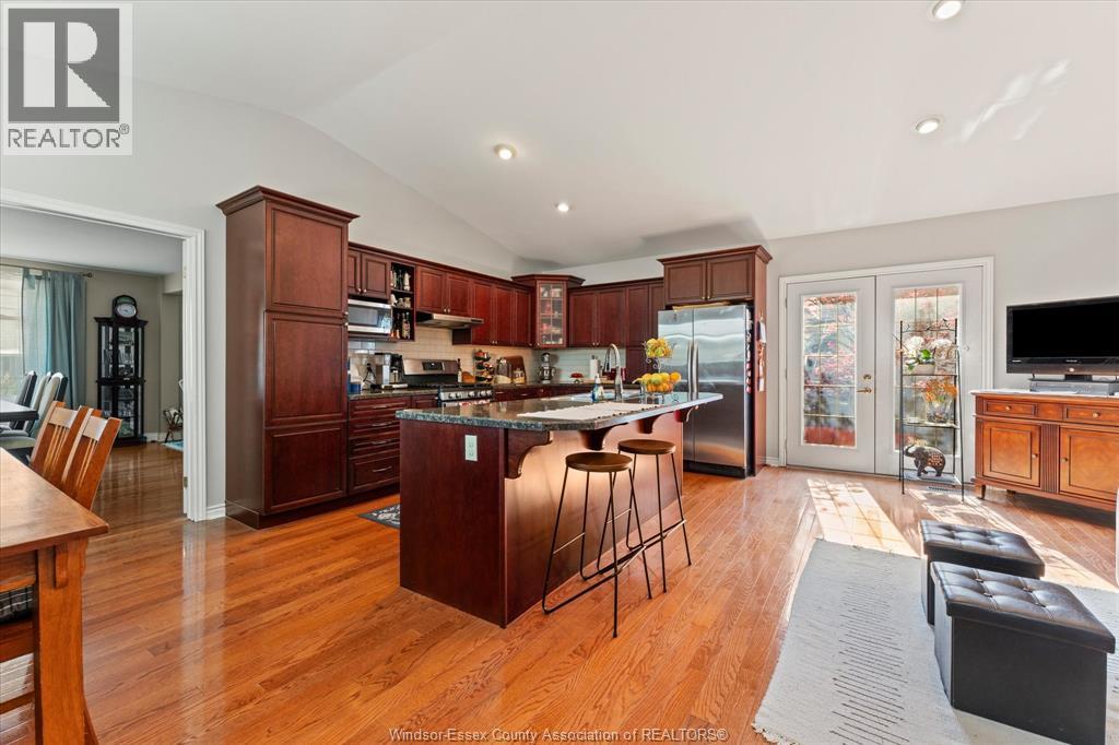 12638 St. Thomas STREET, Tecumseh, Ontario, N8N1J1 — Photo 7