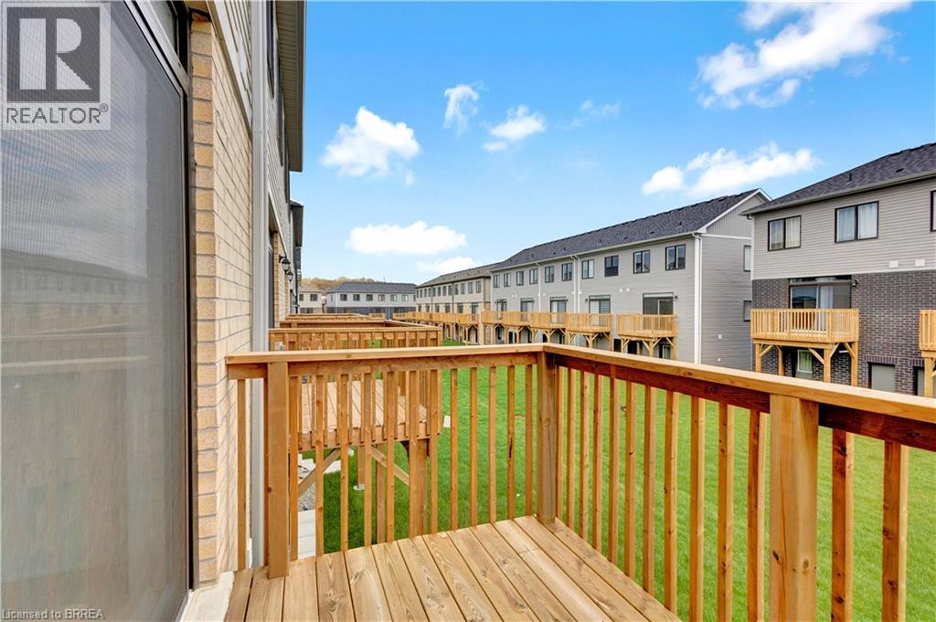 26 HINE Road, Brantford, Ontario, N3T0W7 — Photo 8