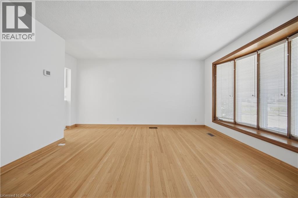 3 DONATA Drive, Mississauga, Ontario, L5M1T2 — Photo 5