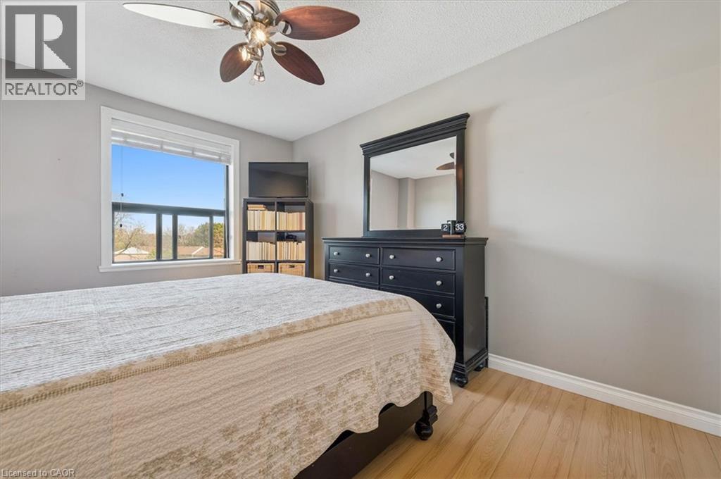 1100 COURTLAND Avenue E Unit# 302, Kitchener, Ontario, N2C2H9 — Photo 18