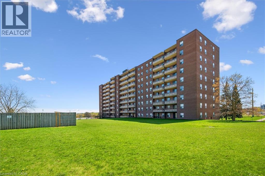 1100 COURTLAND Avenue E Unit# 302, Kitchener, Ontario, N2C2H9 — Photo 22