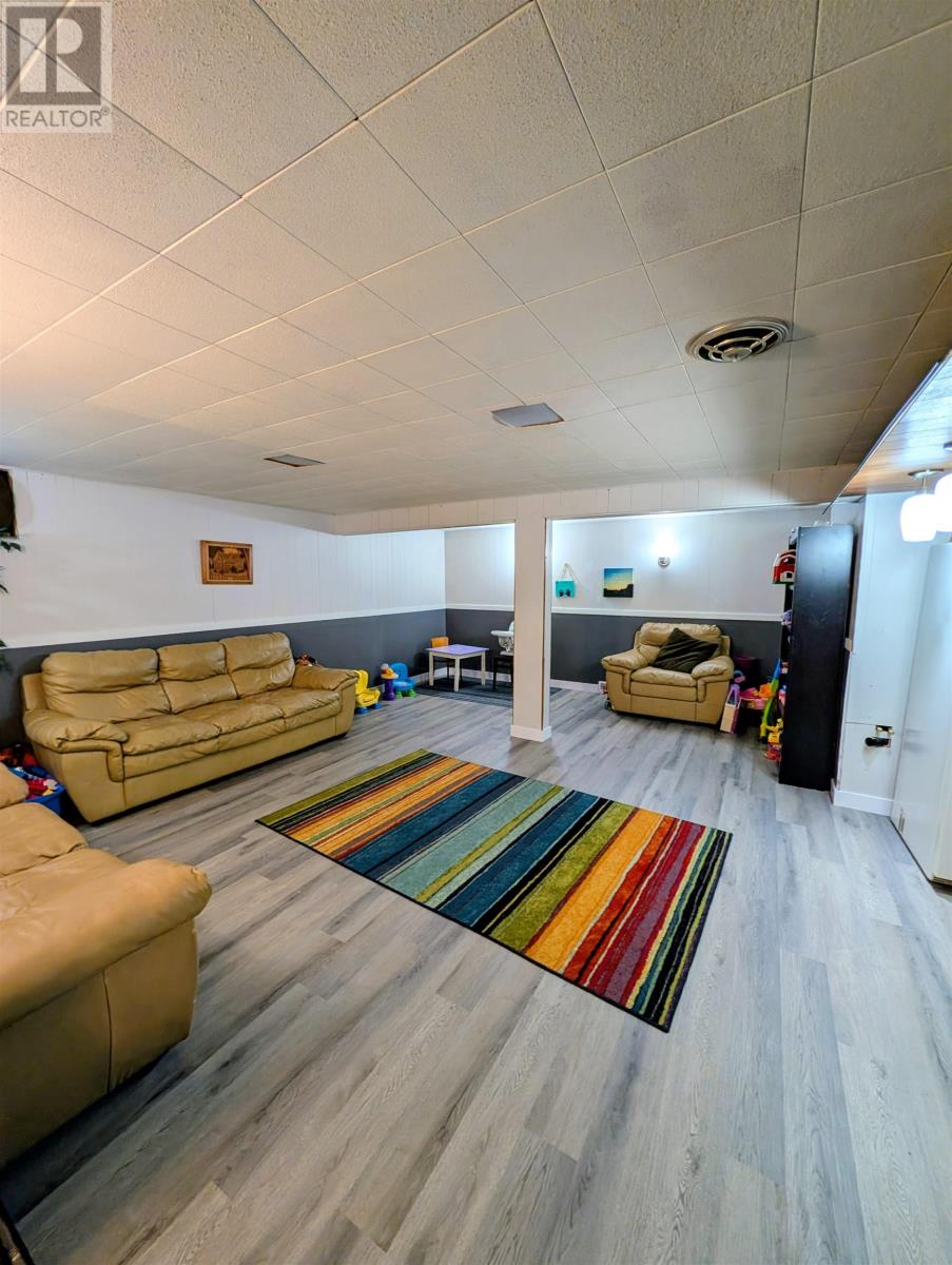 200 Kensington DR, Thunder Bay, Ontario, P7C2A5 — Photo 16