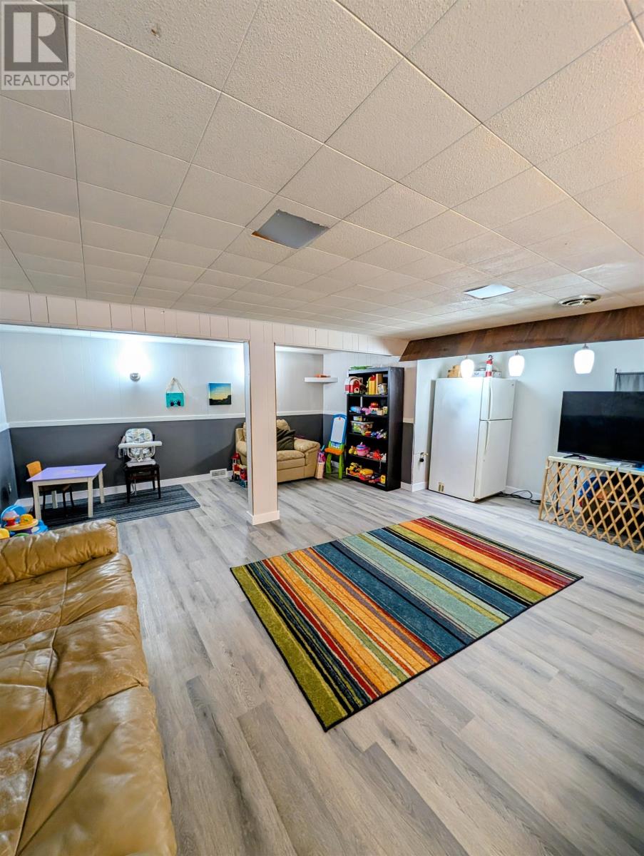 200 Kensington DR, Thunder Bay, Ontario, P7C2A5 — Photo 17