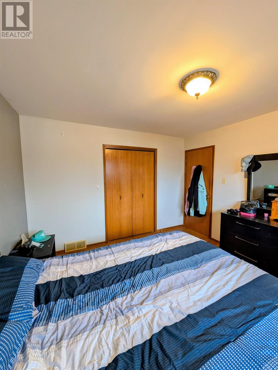 200 Kensington DR, Thunder Bay, Ontario, P7C2A5 — Photo 9