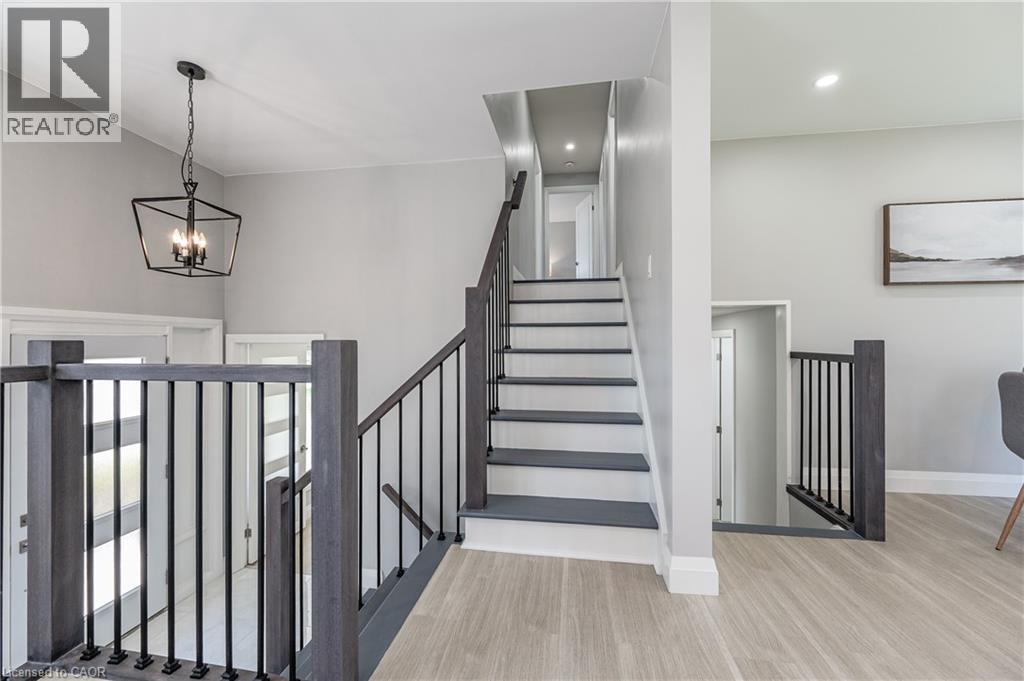 34 BRADLEY Drive, Kitchener, Ontario, N2A1K4 — Photo 16