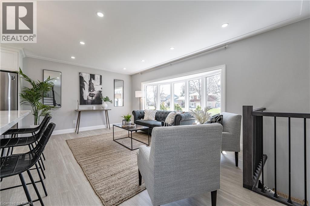 34 BRADLEY Drive, Kitchener, Ontario, N2A1K4 — Photo 6