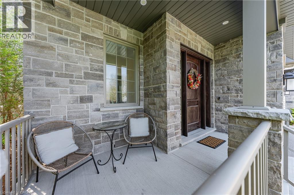 25 MACVILLE Avenue, Kitchener, Ontario, N2K1T2 — Photo 3