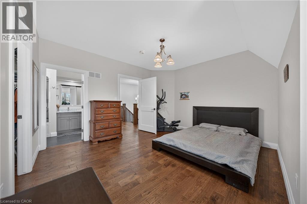 25 MACVILLE Avenue, Kitchener, Ontario, N2K1T2 — Photo 30