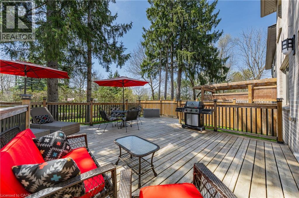 25 MACVILLE Avenue, Kitchener, Ontario, N2K1T2 — Photo 42