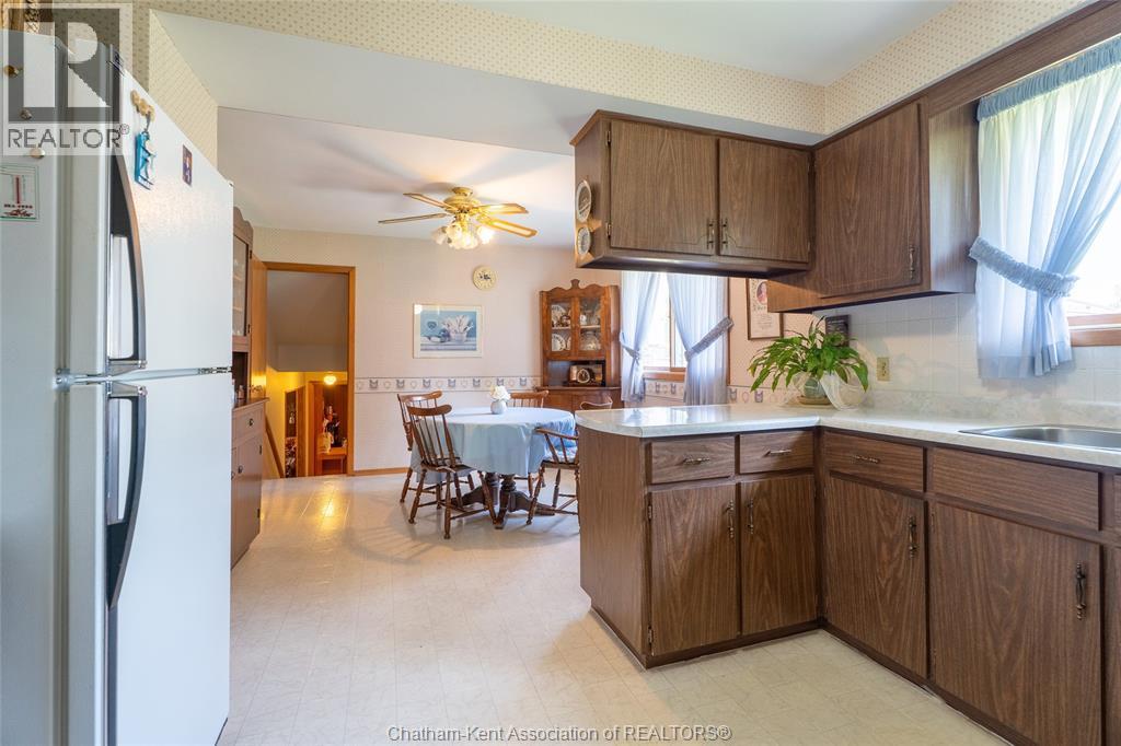 22 PEMBROKE CRESCENT, Chatham, Ontario, N7L2J4 — Photo 11