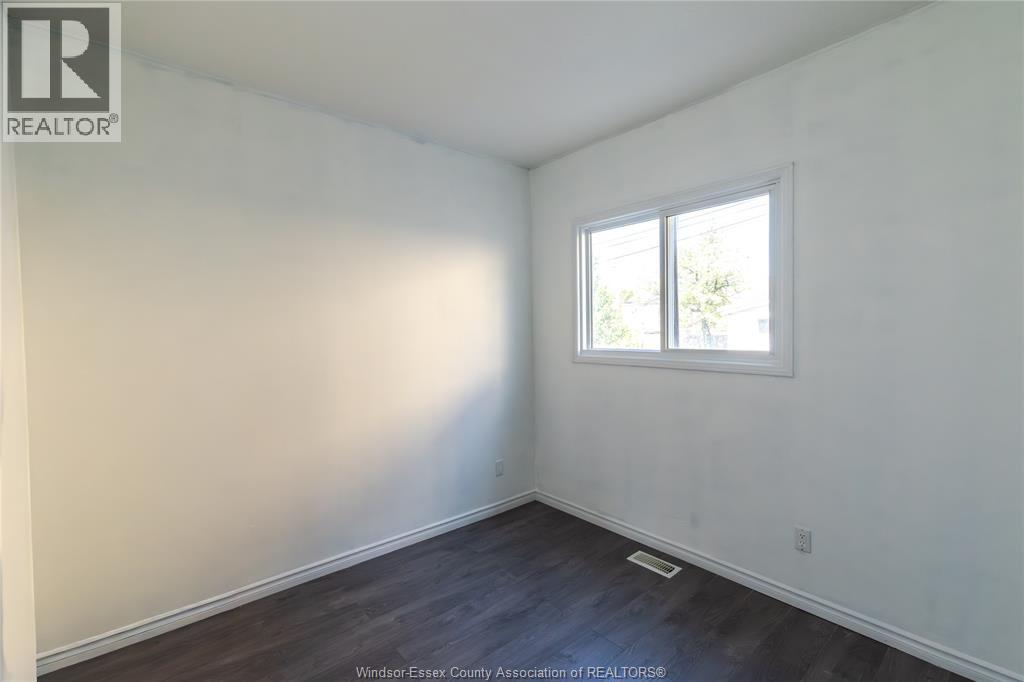 1104 CATARAQUI, Windsor, Ontario, N9A3R1 — Photo 13
