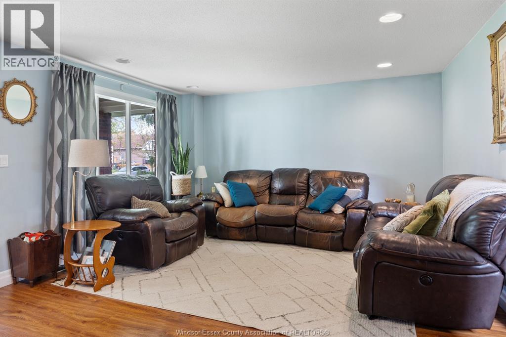 2474 TURNER, Windsor, Ontario, N8W3E8 — Photo 5