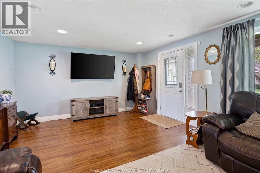 2474 TURNER, Windsor, Ontario, N8W3E8 — Photo 6