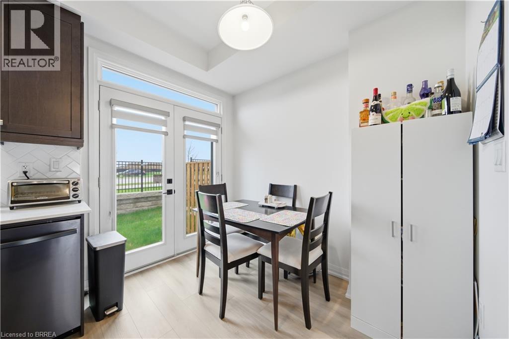 55 TOM BROWN Drive Unit# 14, Paris, Ontario, N3L0N5 — Photo 4