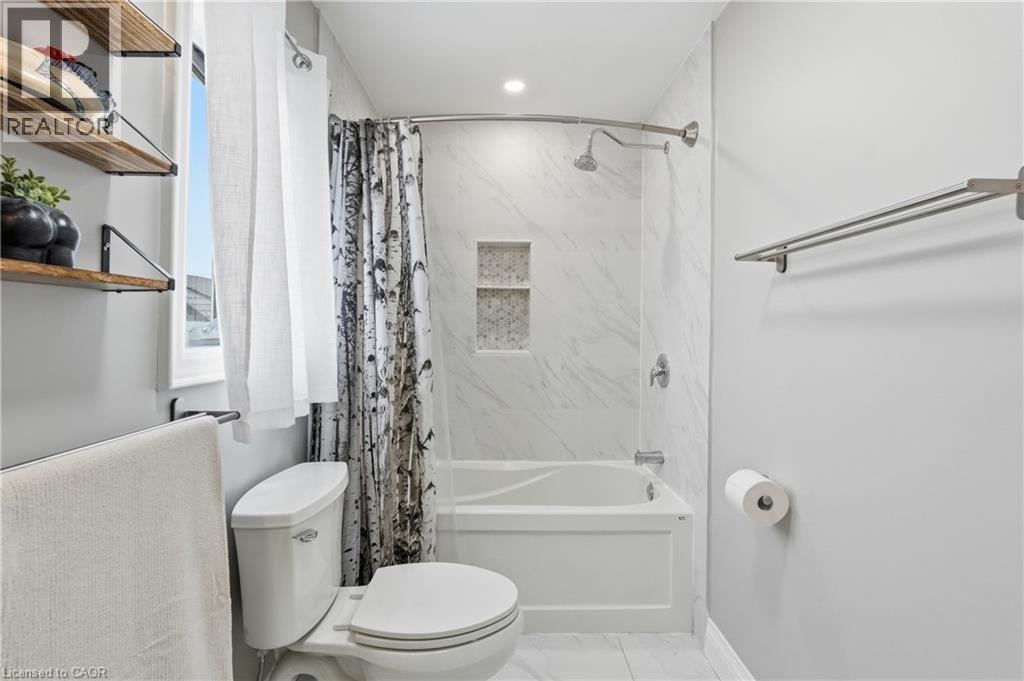 3 REMBE Avenue, Hamilton, Ontario, L8H7G5 — Photo 23