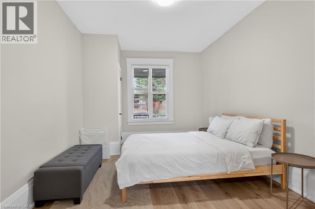 11 BARNESDALE Avenue N, Hamilton, Ontario, L8L6R4 — Photo 11