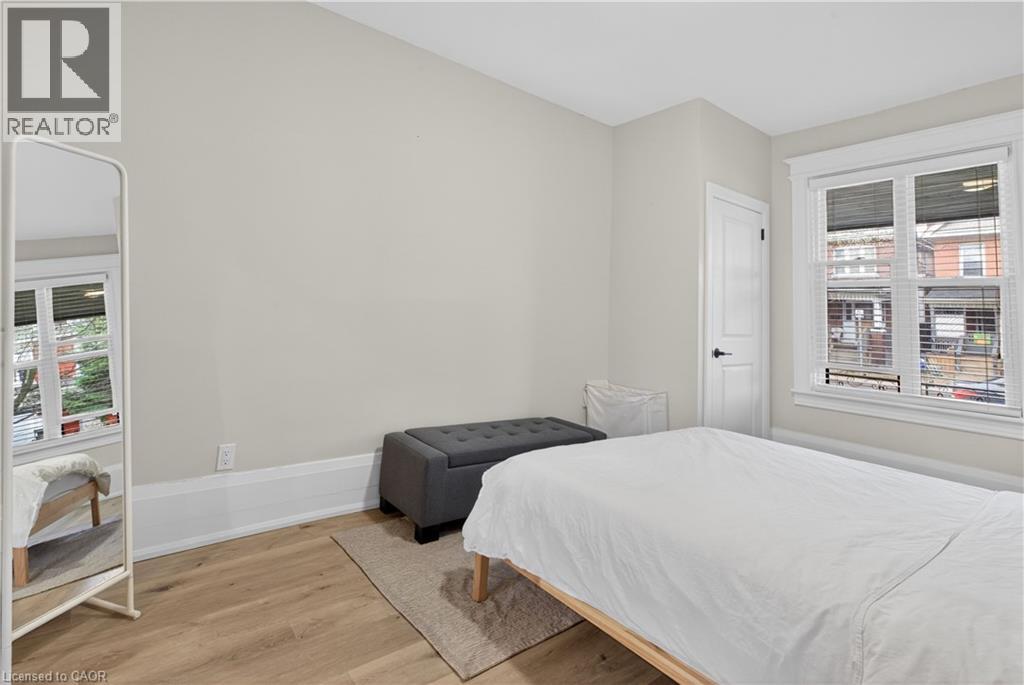 11 BARNESDALE Avenue N, Hamilton, Ontario, L8L6R4 — Photo 12