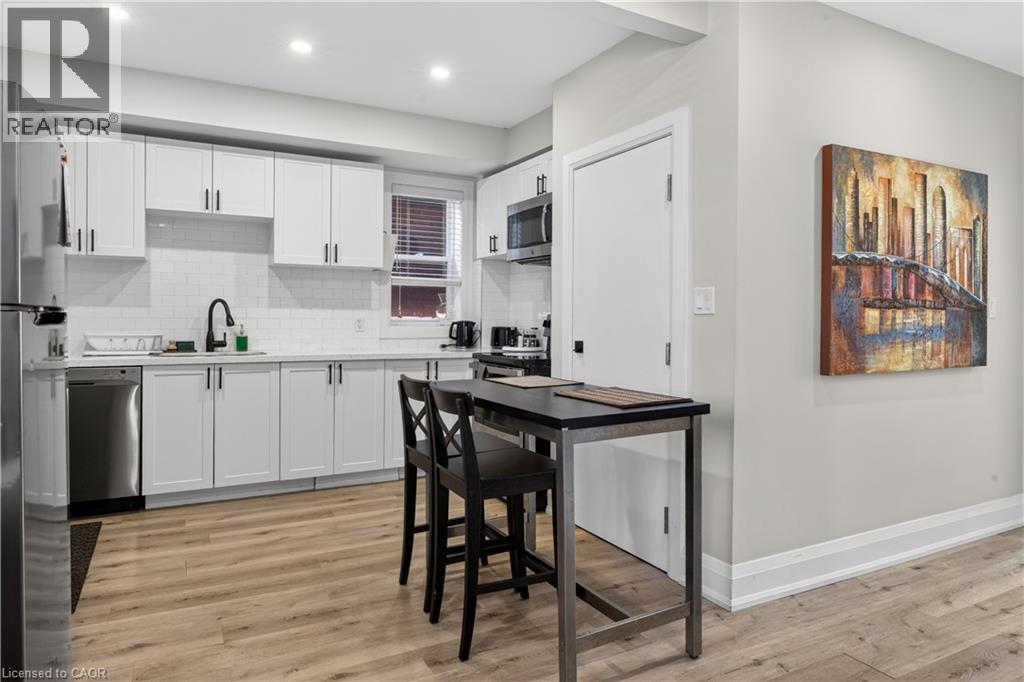 11 BARNESDALE Avenue N, Hamilton, Ontario, L8L6R4 — Photo 22