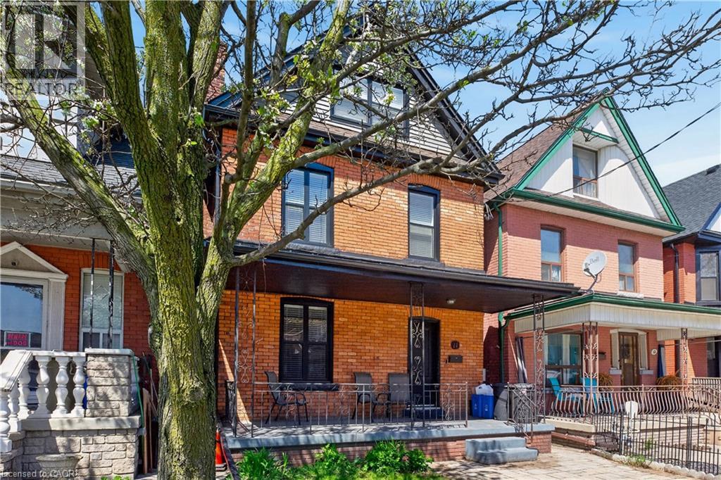 11 BARNESDALE Avenue N, Hamilton, Ontario, L8L6R4 — Photo 3
