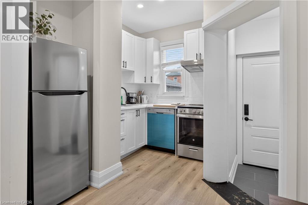 11 BARNESDALE Avenue N, Hamilton, Ontario, L8L6R4 — Photo 5