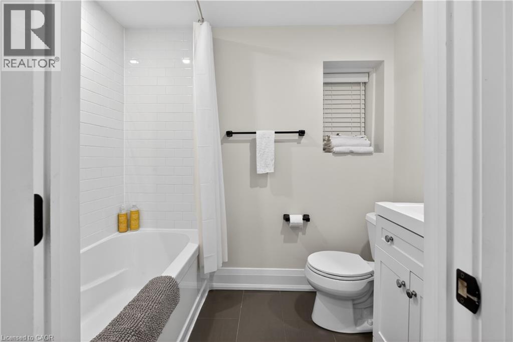 11 BARNESDALE Avenue N, Hamilton, Ontario, L8L6R4 — Photo 14