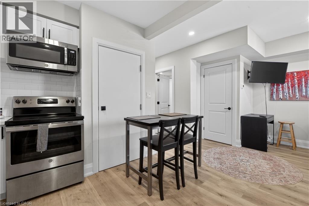11 BARNESDALE Avenue N, Hamilton, Ontario, L8L6R4 — Photo 23