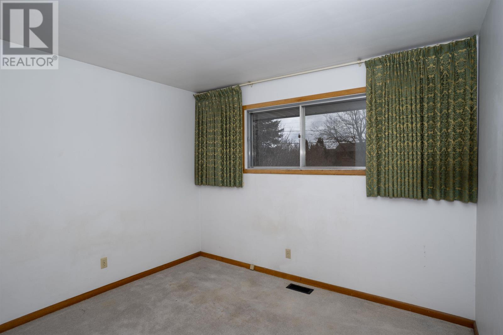 402 Westview PL, Thunder Bay, Ontario, P7C4M3 — Photo 16