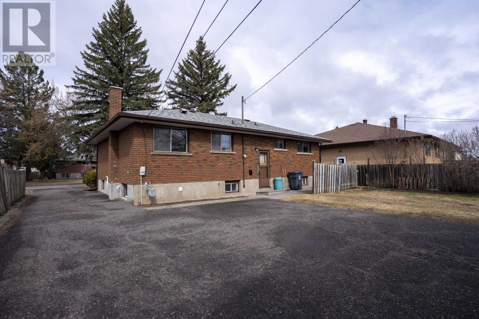 402 Westview PL, Thunder Bay, Ontario, P7C4M3 — Photo 29