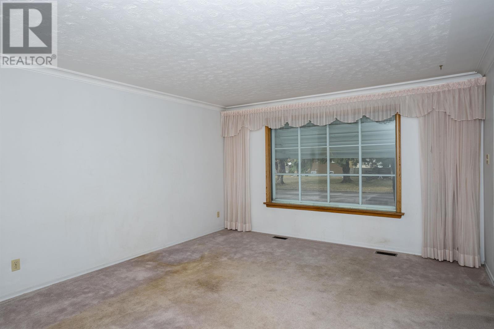 402 Westview PL, Thunder Bay, Ontario, P7C4M3 — Photo 3