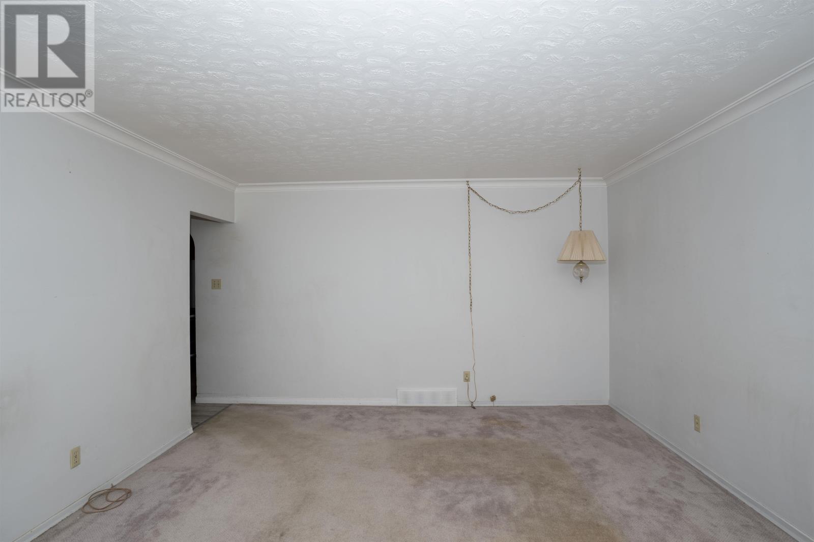 402 Westview PL, Thunder Bay, Ontario, P7C4M3 — Photo 9