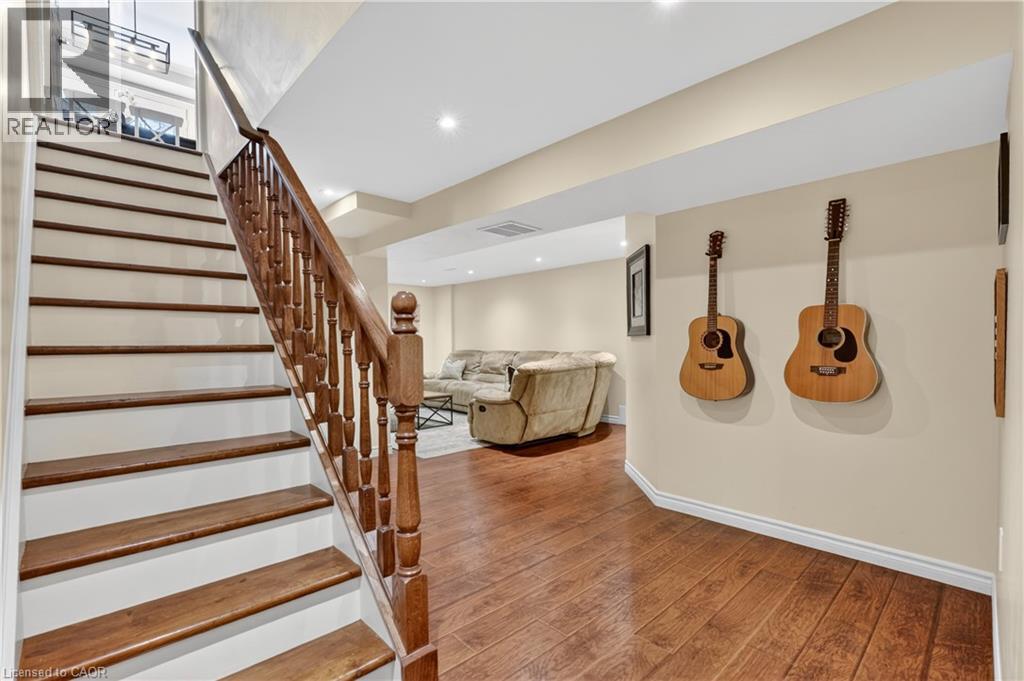 734 BRIGADOON Drive, Hamilton, Ontario, L9C7S2 — Photo 35