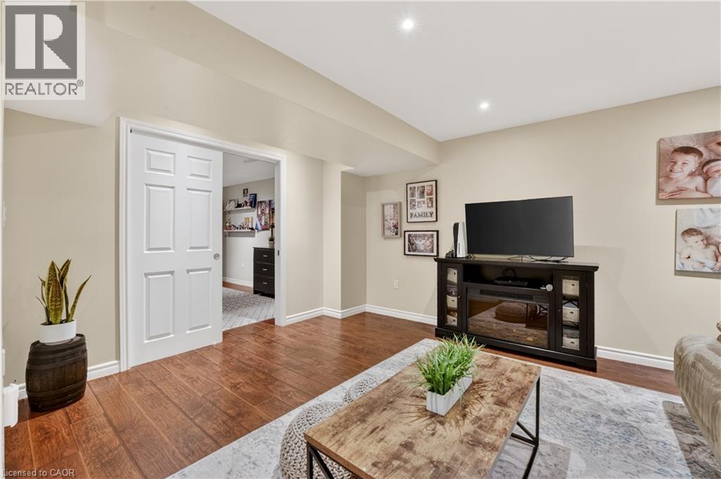 734 BRIGADOON Drive, Hamilton, Ontario, L9C7S2 — Photo 37