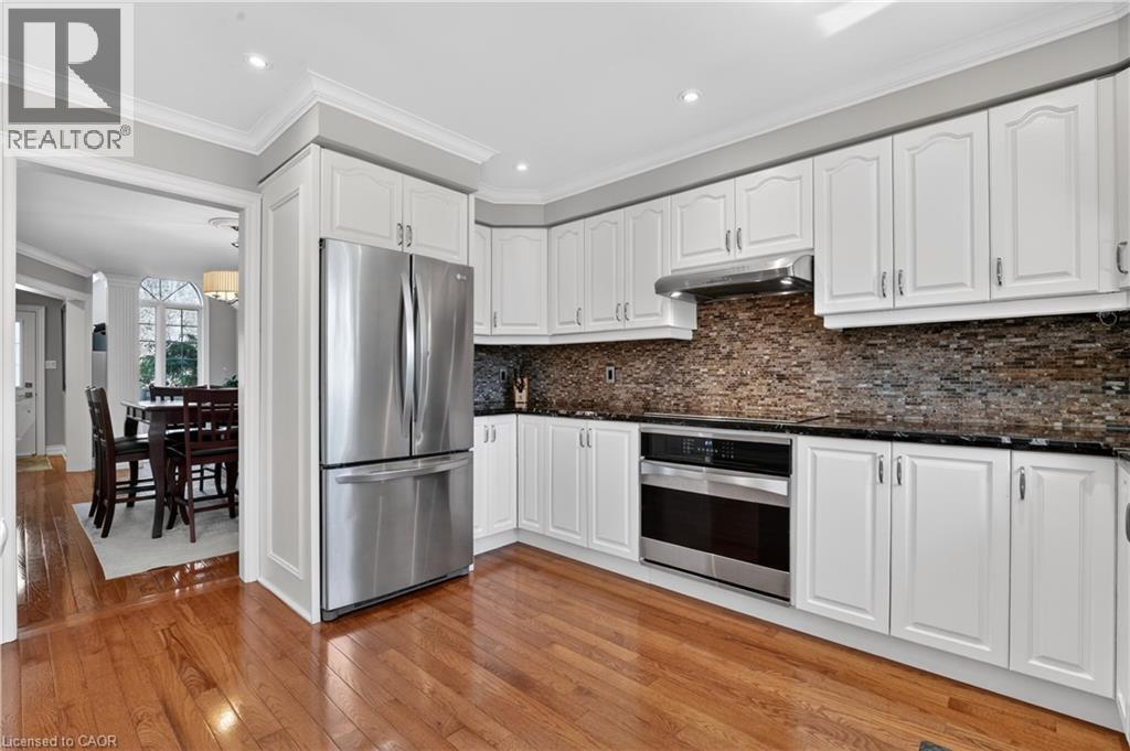 734 BRIGADOON Drive, Hamilton, Ontario, L9C7S2 — Photo 9