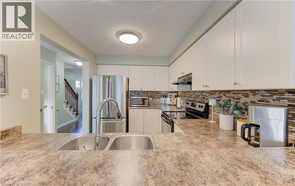 105 PINNACLE Drive Unit# 10, Kitchener, Ontario, N2P1B8 — Photo 19